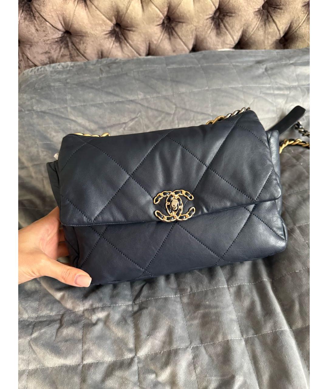 CHANEL Темно-синяя кожаная сумка через плечо, фото 2