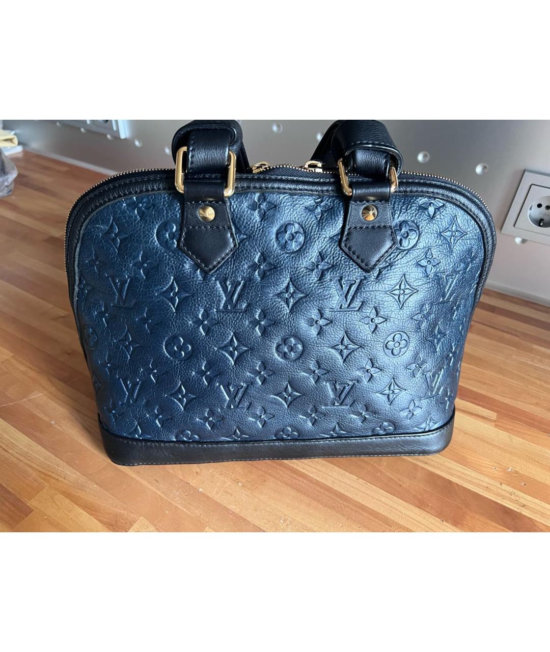 LOUIS VUITTON Темно-синяя кожаная сумка с короткими ручками, фото 3