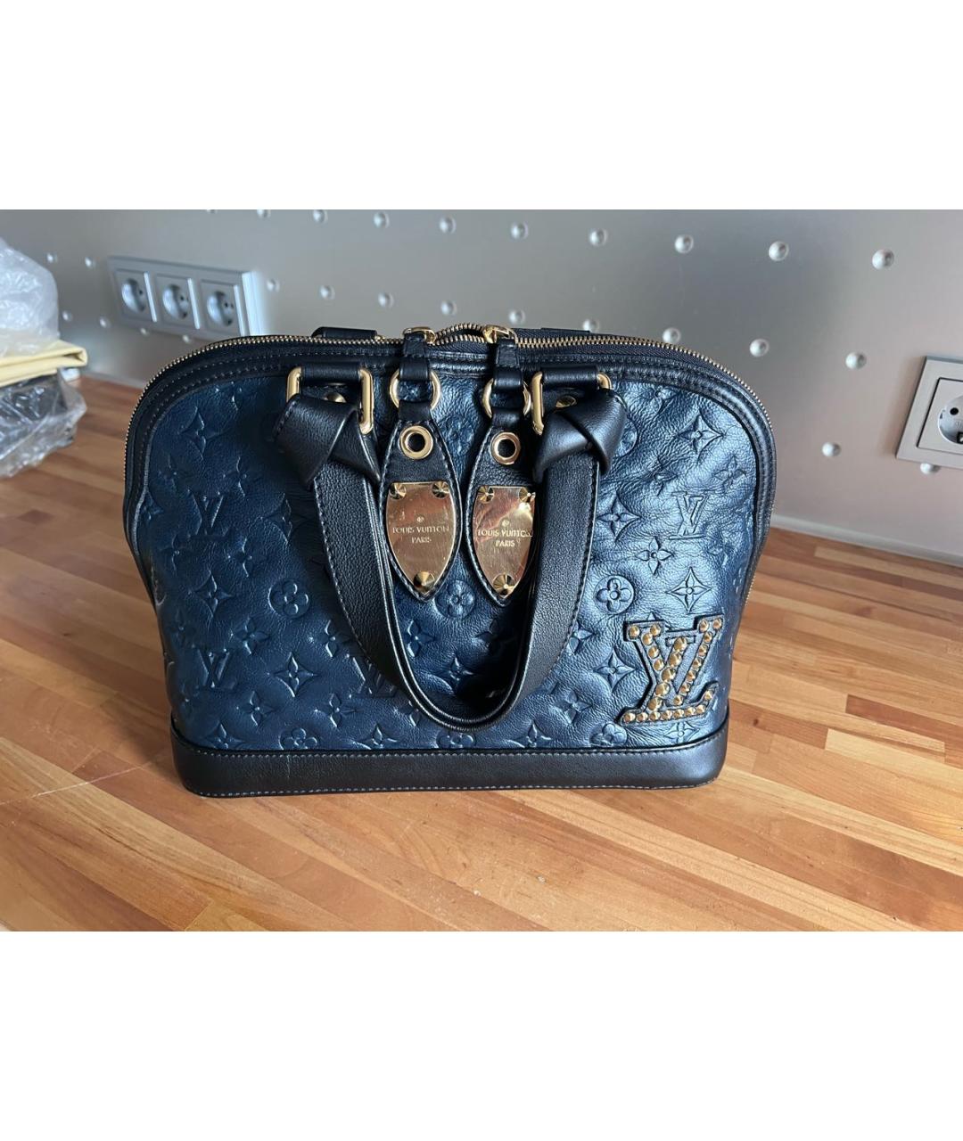LOUIS VUITTON Темно-синяя кожаная сумка с короткими ручками, фото 7