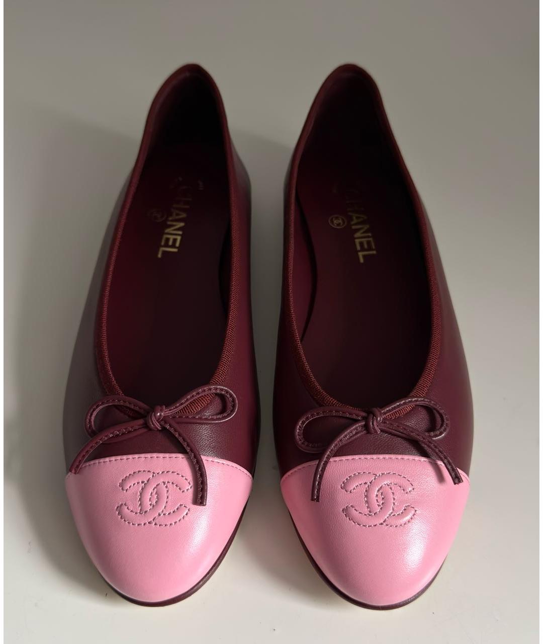 CHANEL Бордовые балетки из лакированной кожи, фото 2