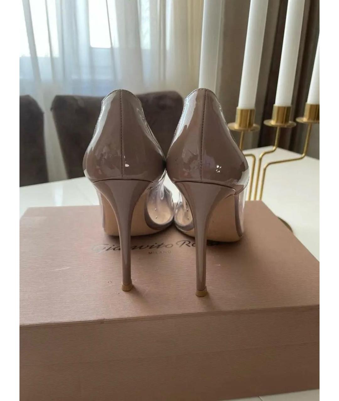 GIANVITO ROSSI Бежевые туфли из лакированной кожи, фото 6