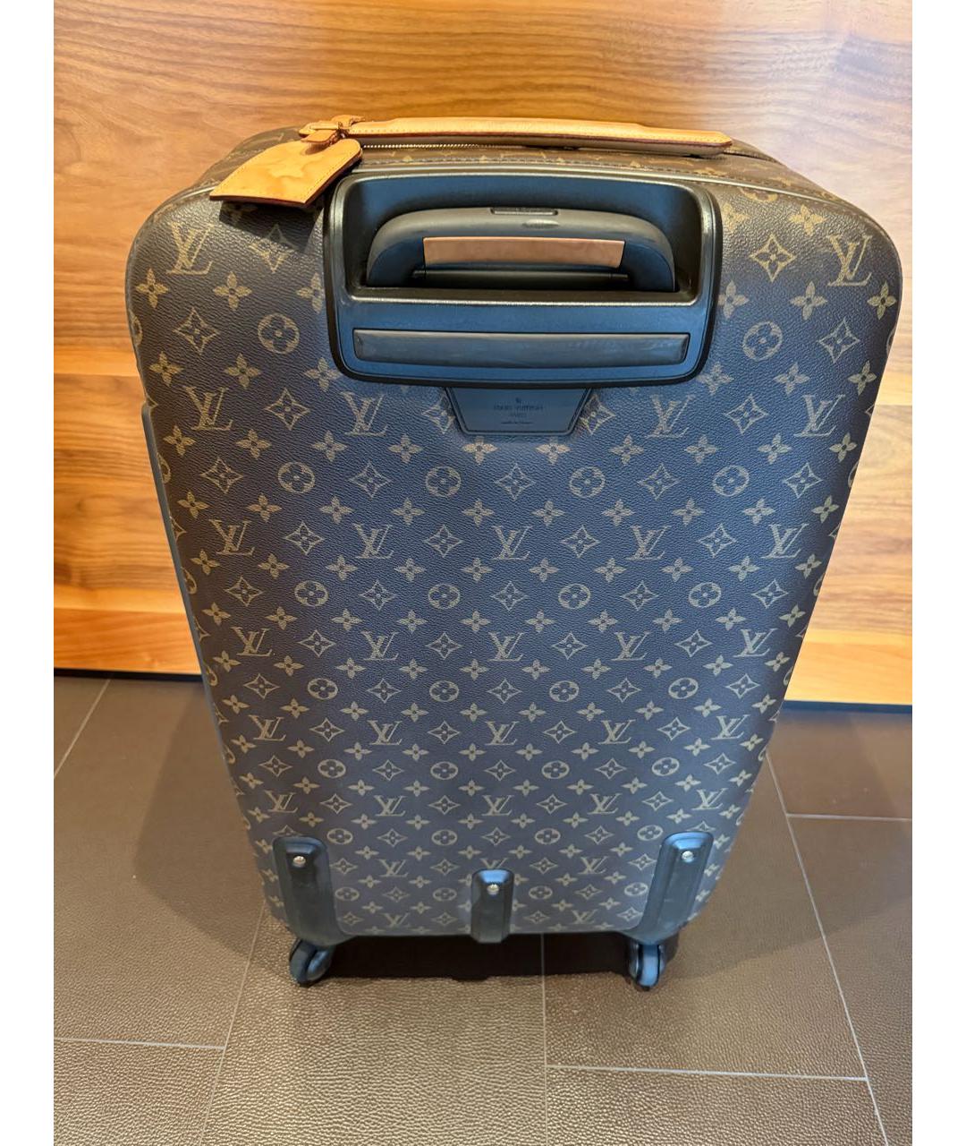 LOUIS VUITTON Коричневый чемодан, фото 2