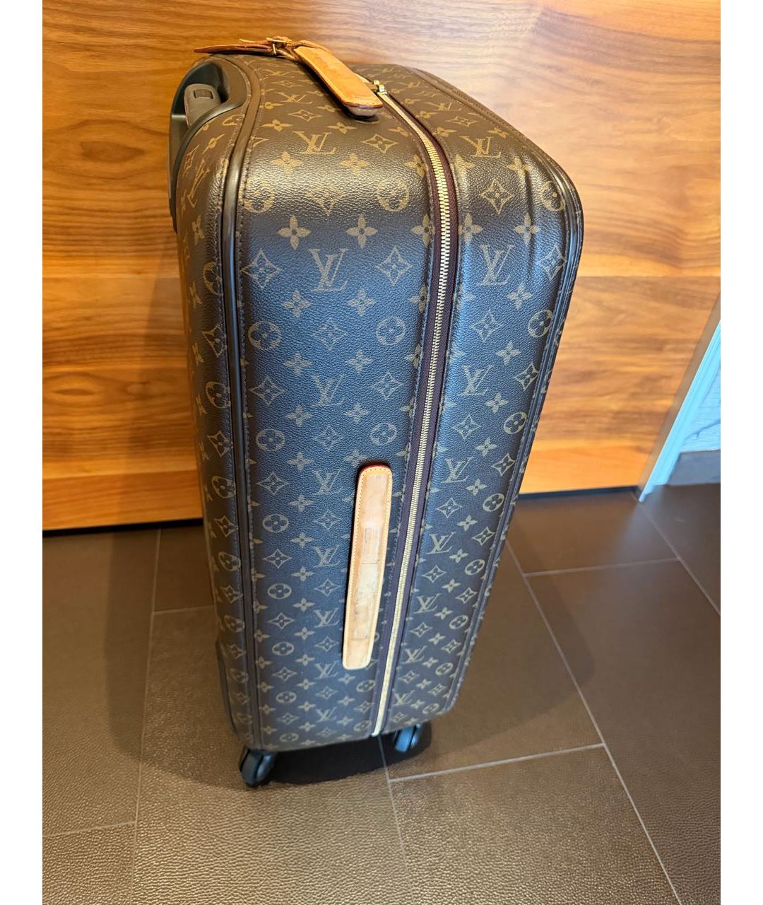 LOUIS VUITTON Коричневый чемодан, фото 7