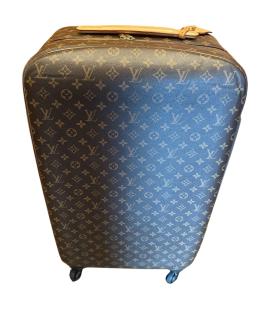 LOUIS VUITTON Чемодан