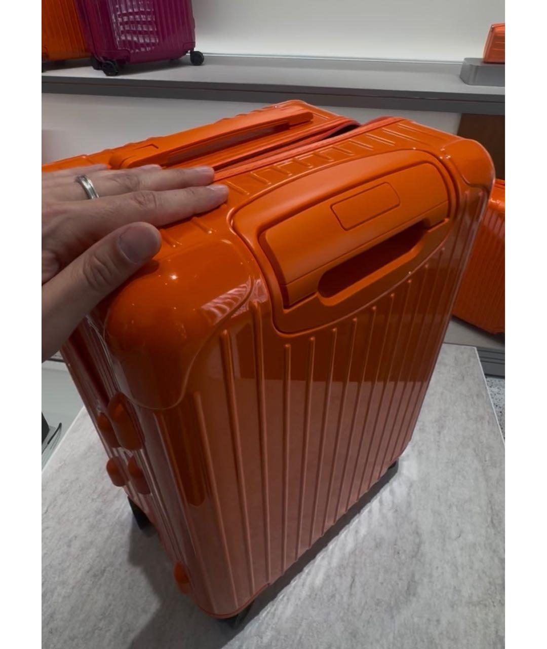 Rimowa Оранжевый чемодан, фото 2