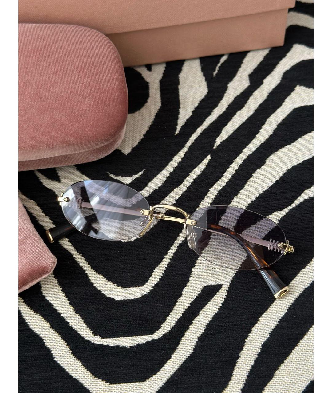 MIU MIU Золотые металлические солнцезащитные очки, фото 4