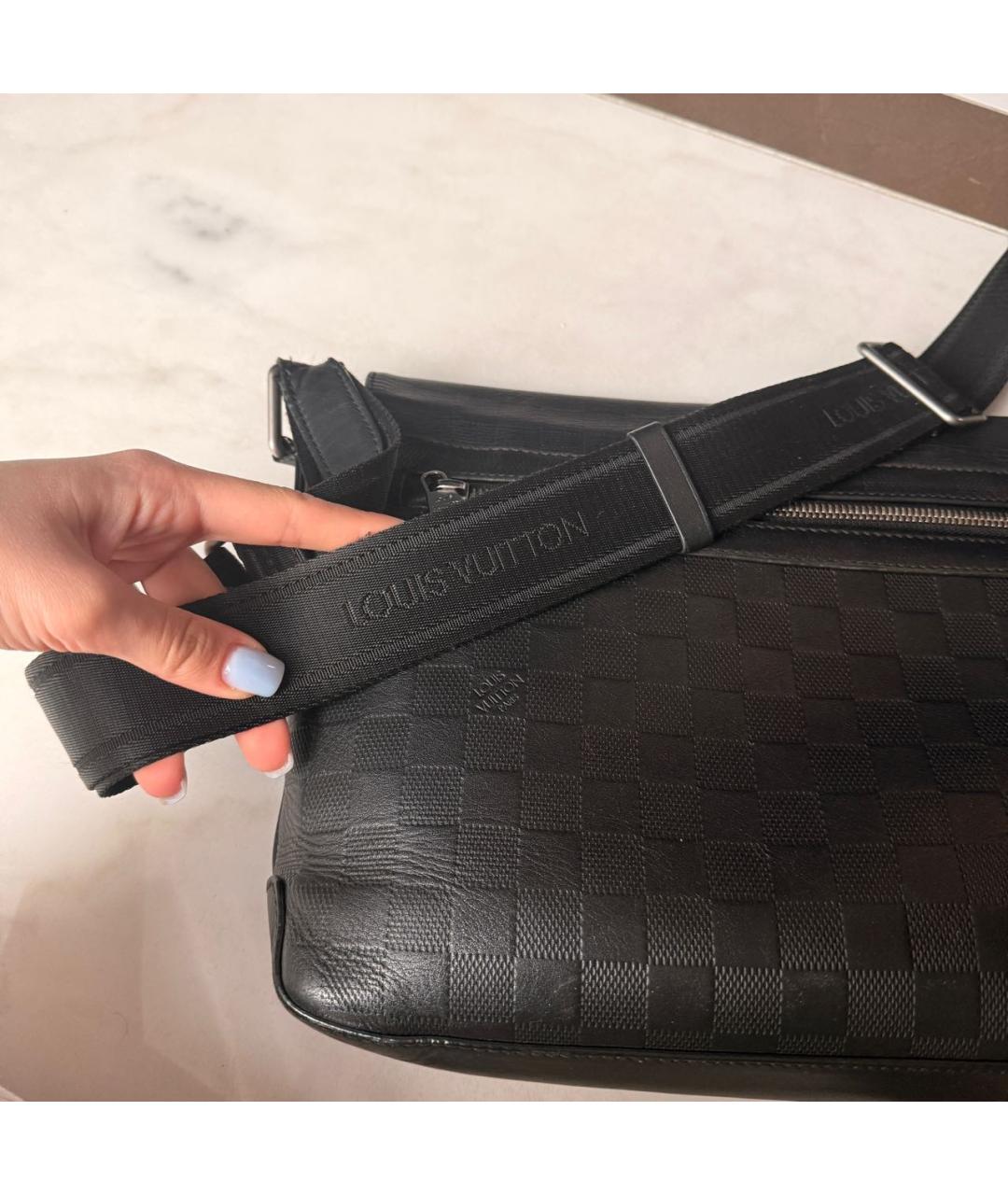 LOUIS VUITTON Черная кожаная сумка на плечо, фото 7