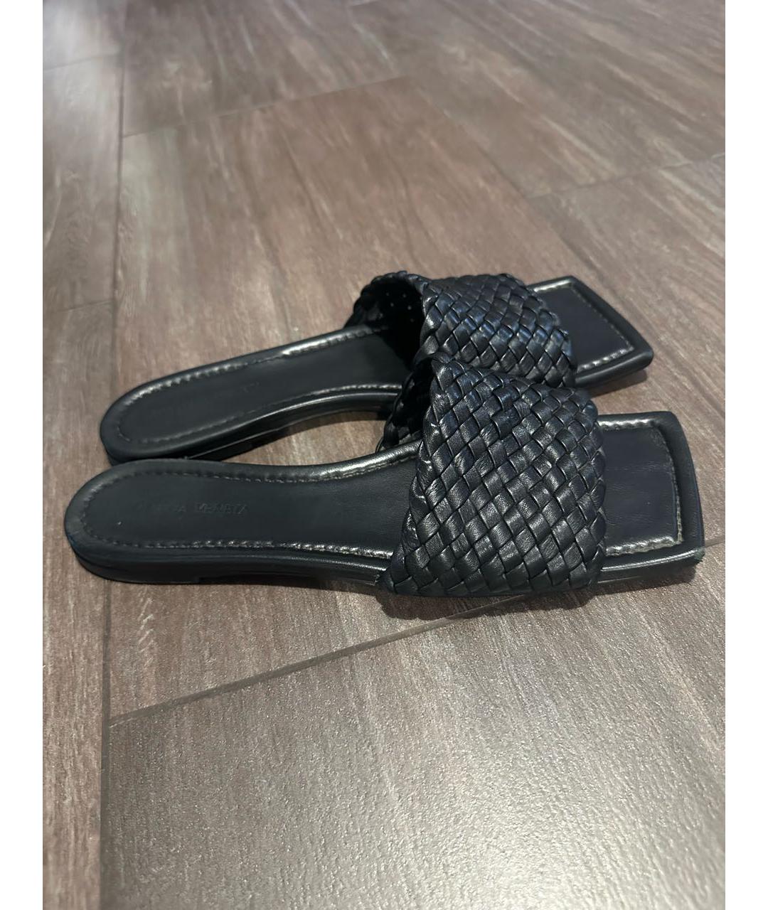 BOTTEGA VENETA Черные кожаные мюли, фото 9
