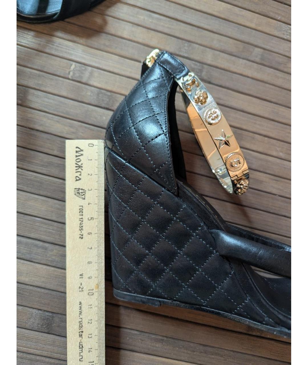 CHANEL Черные кожаные босоножки, фото 6