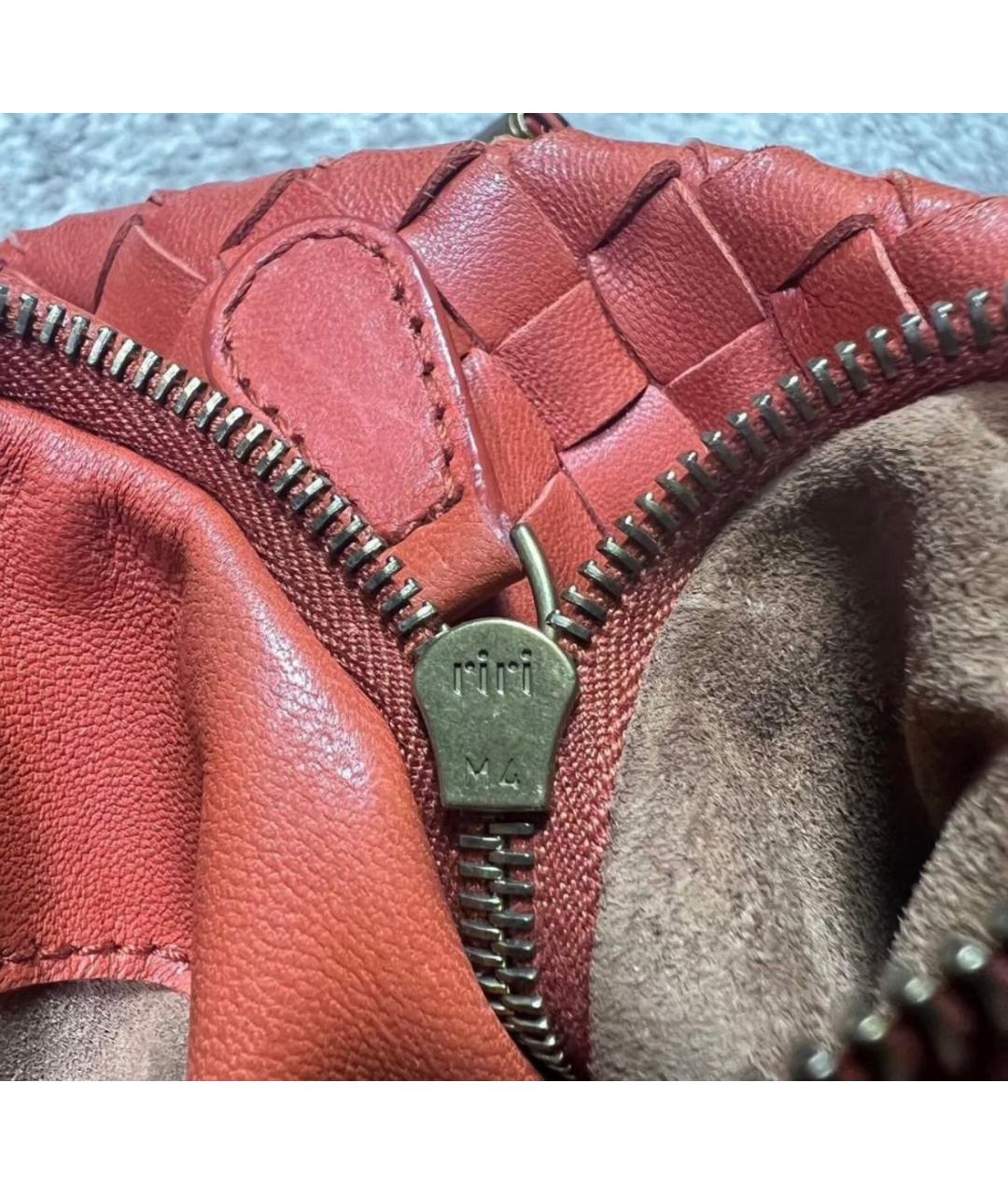 BOTTEGA VENETA Красная кожаная сумка с короткими ручками, фото 4