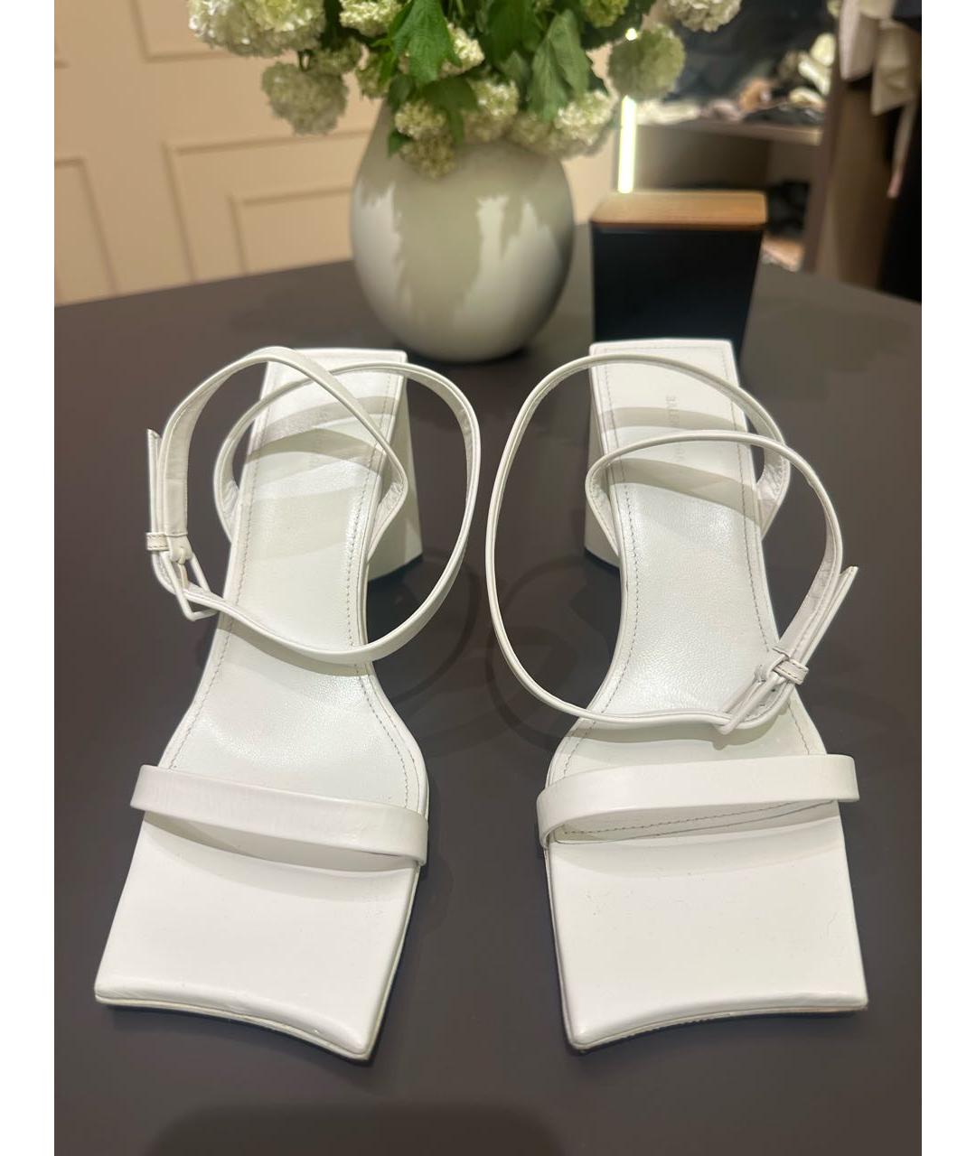 BALENCIAGA Белые кожаные босоножки, фото 2