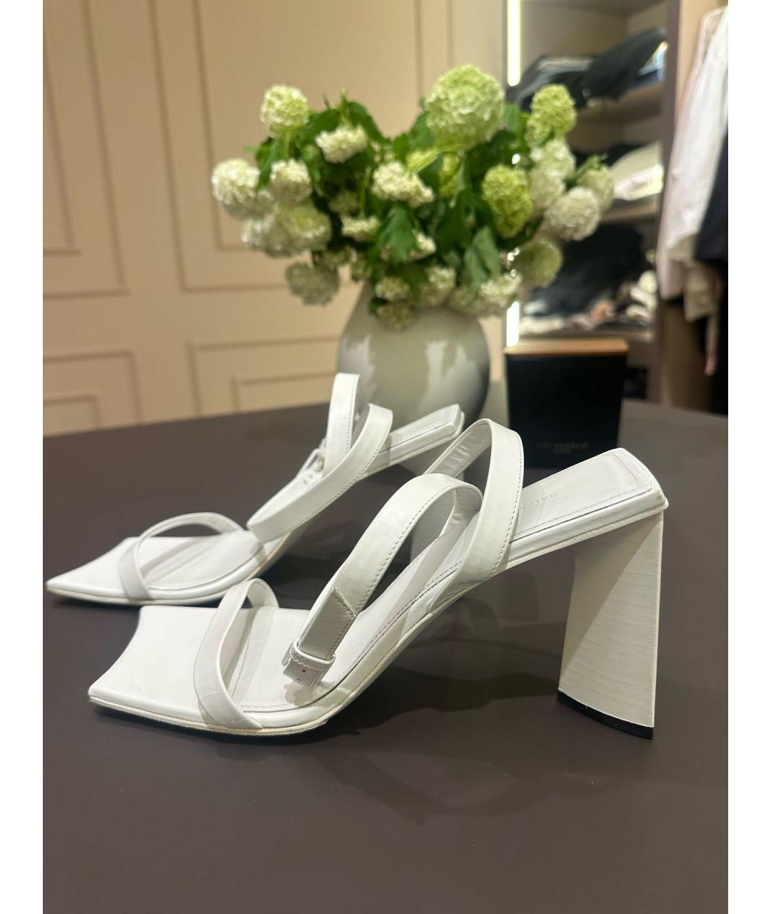 BALENCIAGA Белые кожаные босоножки, фото 5