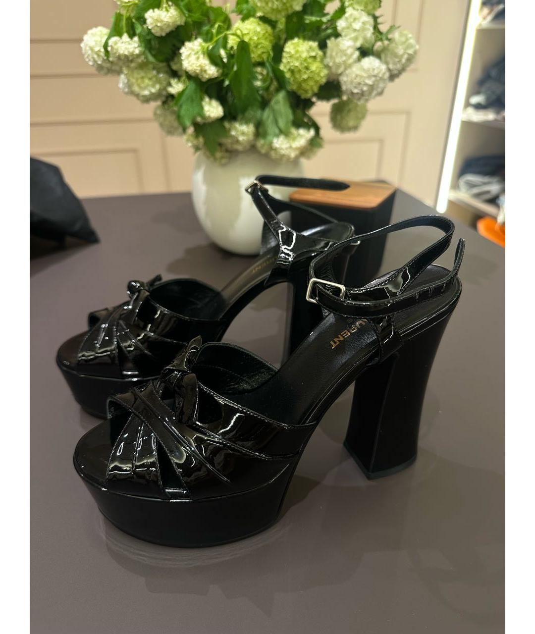 SAINT LAURENT Черные босоножки из лакированной кожи, фото 6