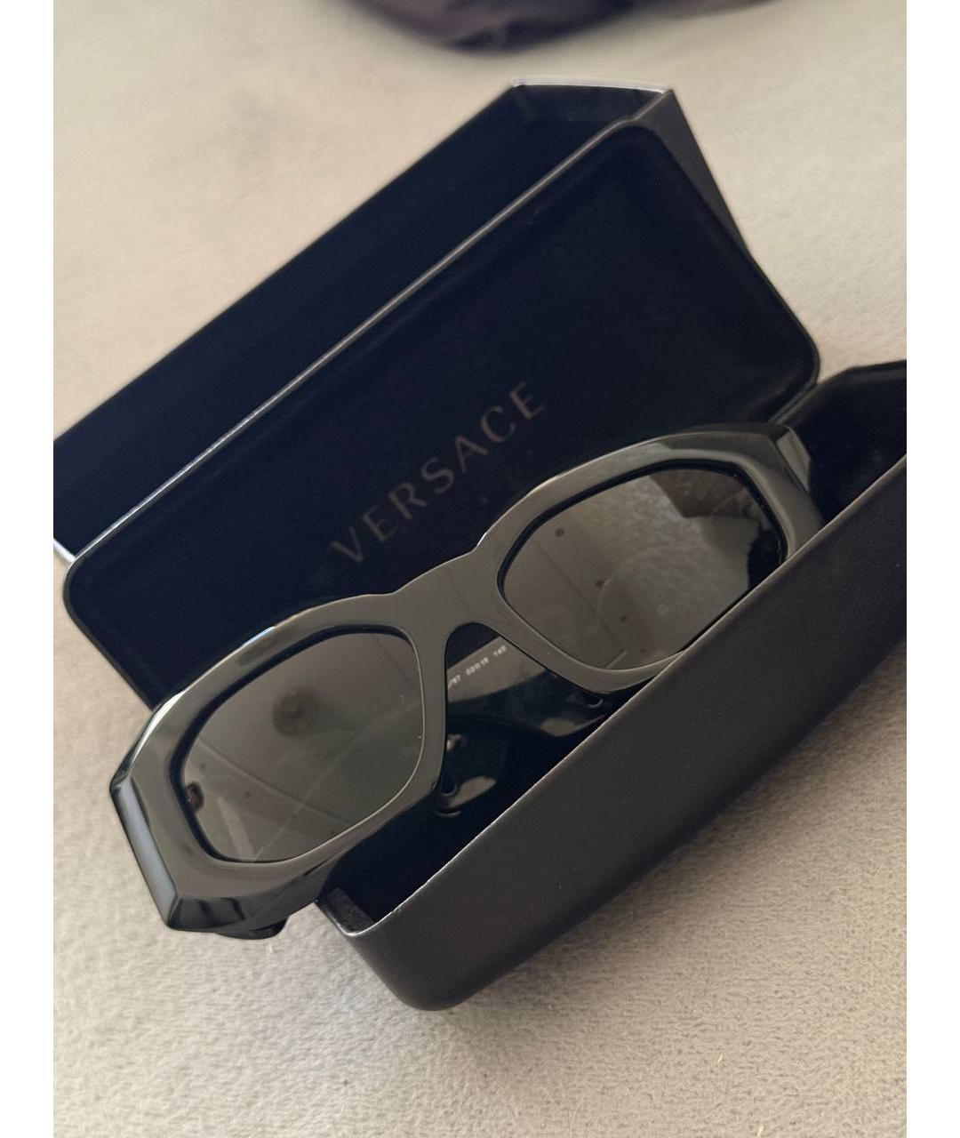 VERSACE Черные пластиковые солнцезащитные очки, фото 5