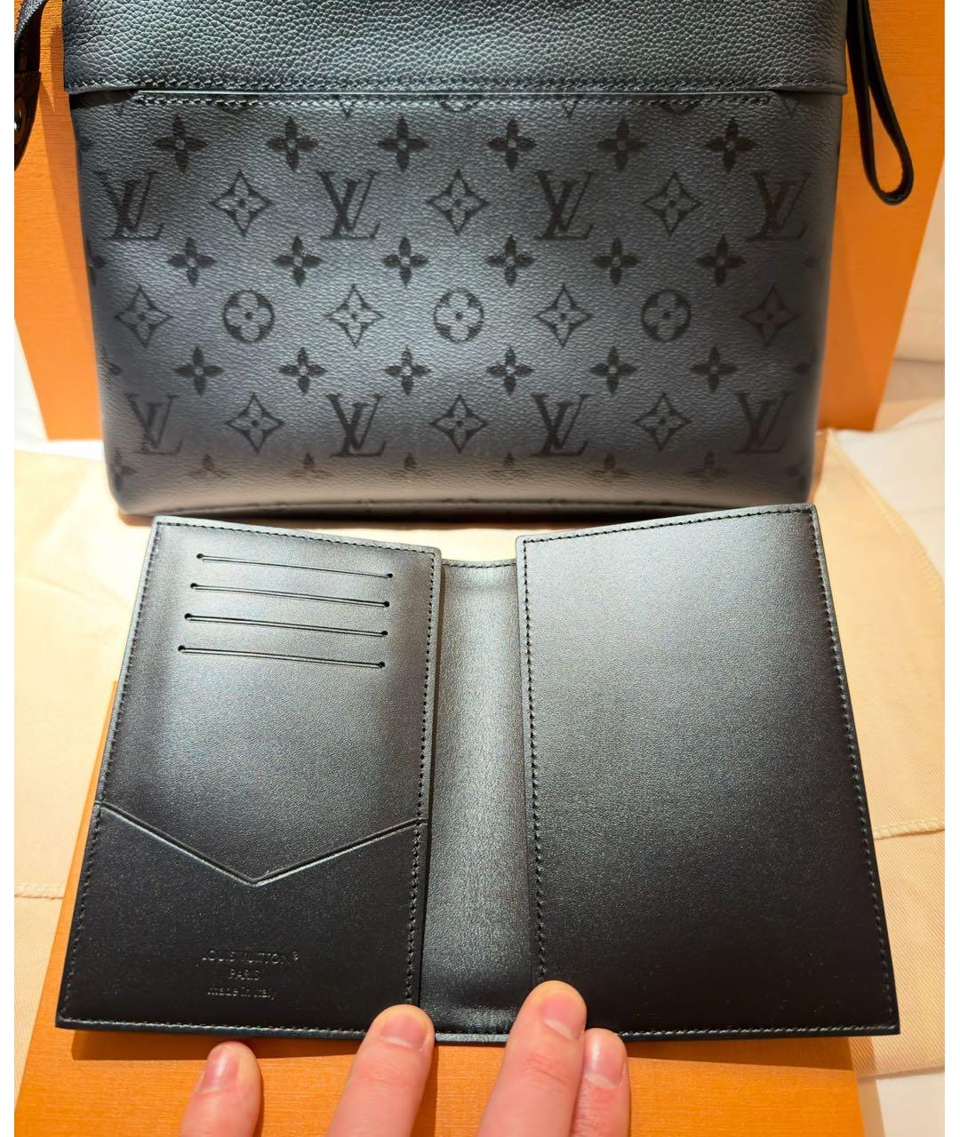 LOUIS VUITTON Черный кожаный кардхолдер, фото 3