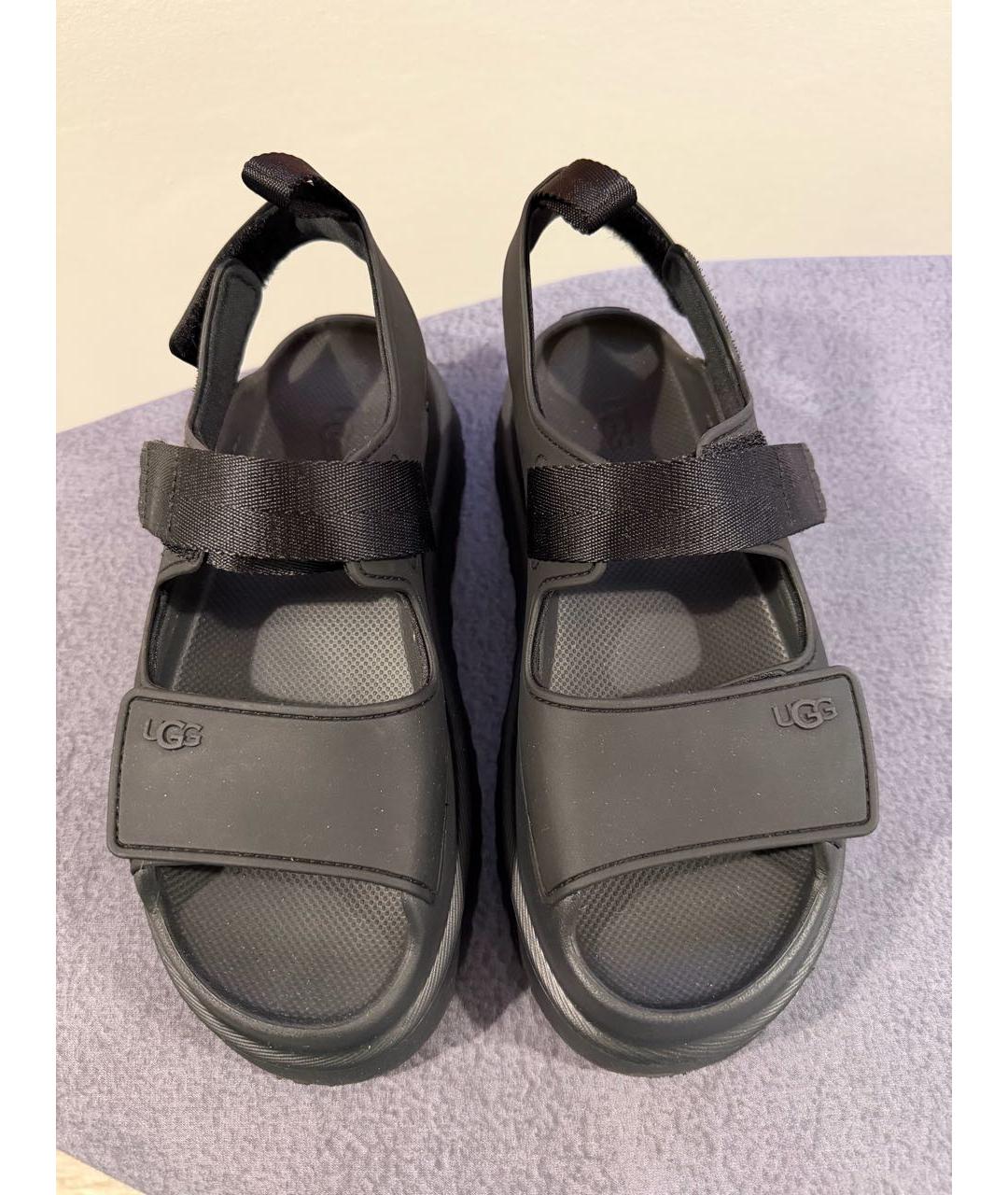 UGG AUSTRALIA Черные сандалии, фото 2