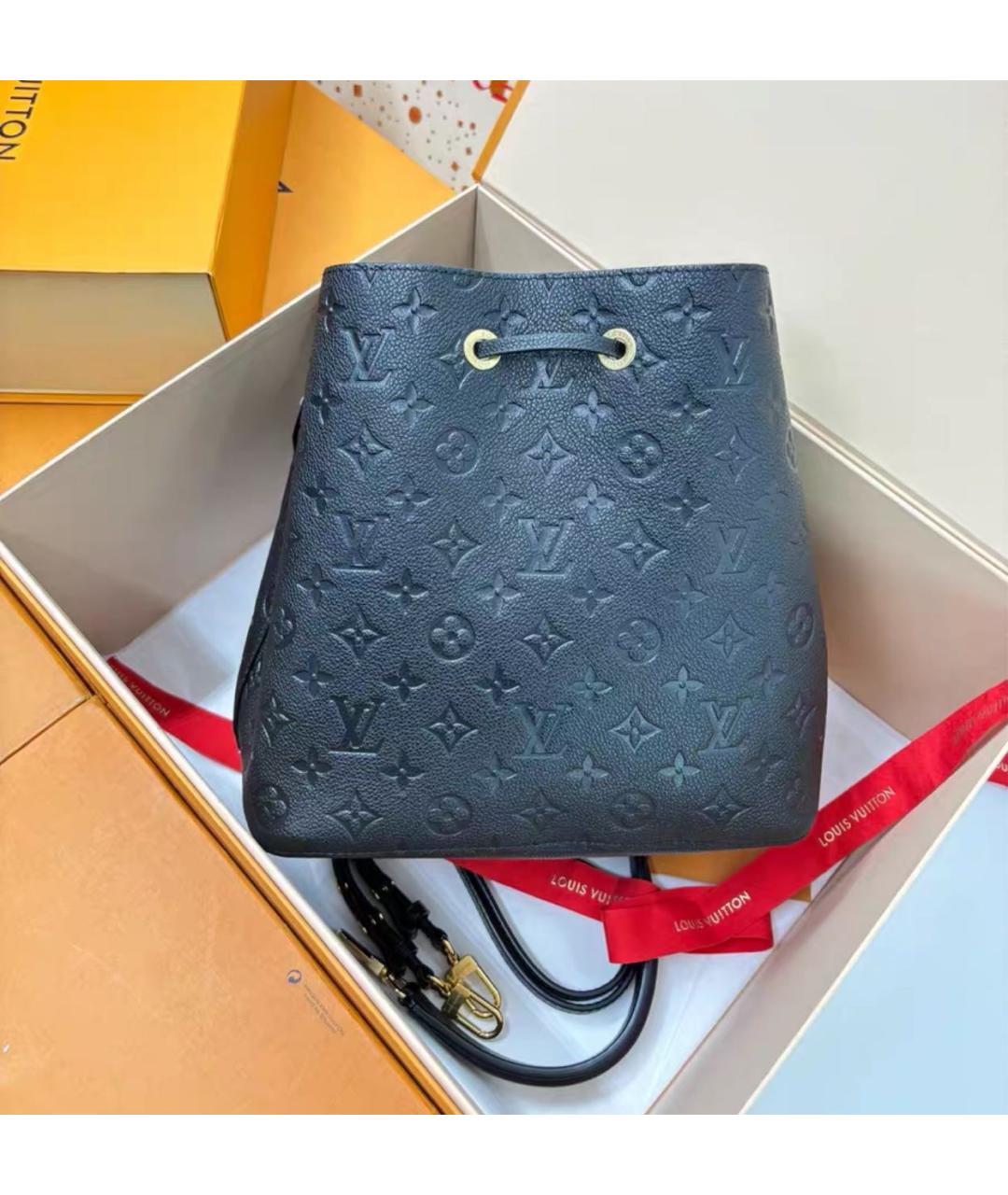 LOUIS VUITTON Черная кожаная сумка через плечо, фото 4