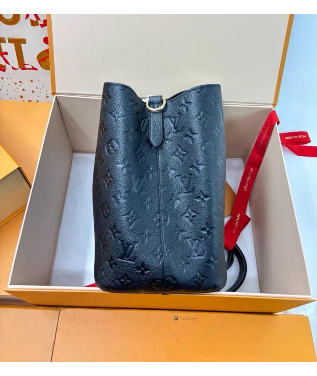 LOUIS VUITTON Черная кожаная сумка через плечо, фото 5