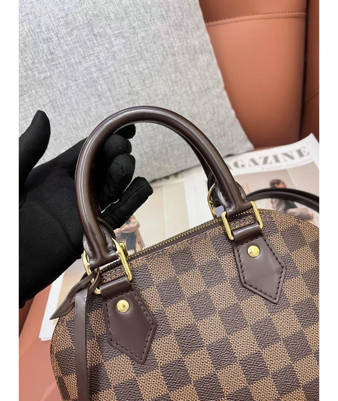 LOUIS VUITTON Коричневая сумка с короткими ручками, фото 6