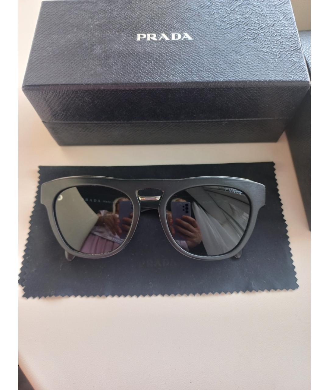 PRADA Черные пластиковые солнцезащитные очки, фото 10