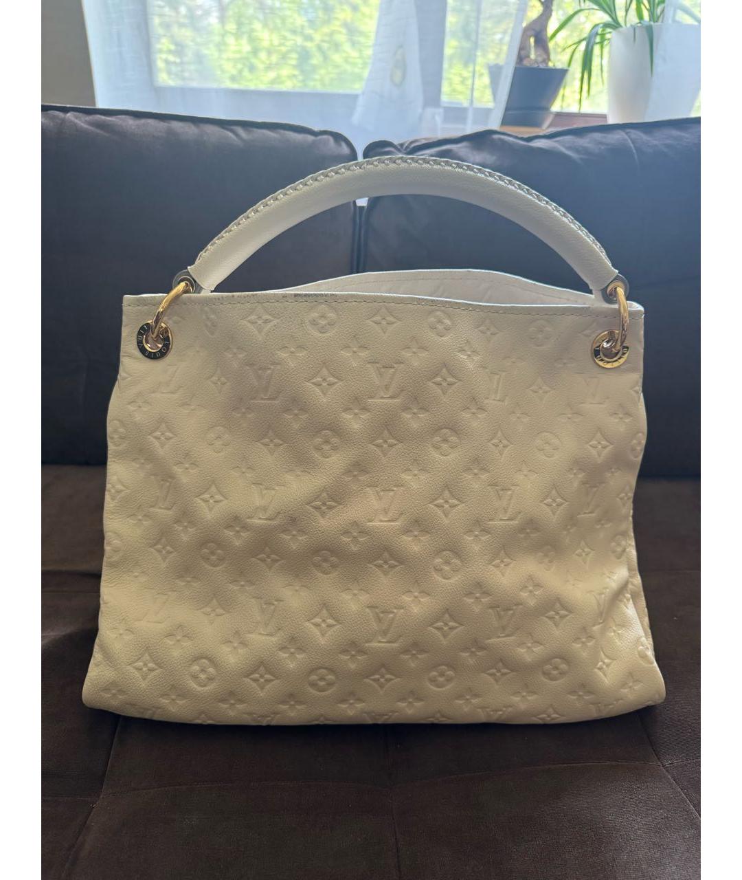 LOUIS VUITTON Белая кожаная сумка с короткими ручками, фото 3