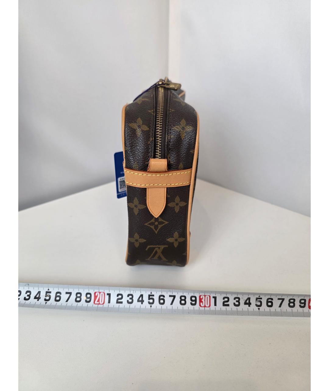 LOUIS VUITTON Коричневая косметичка из искусственной кожи, фото 4