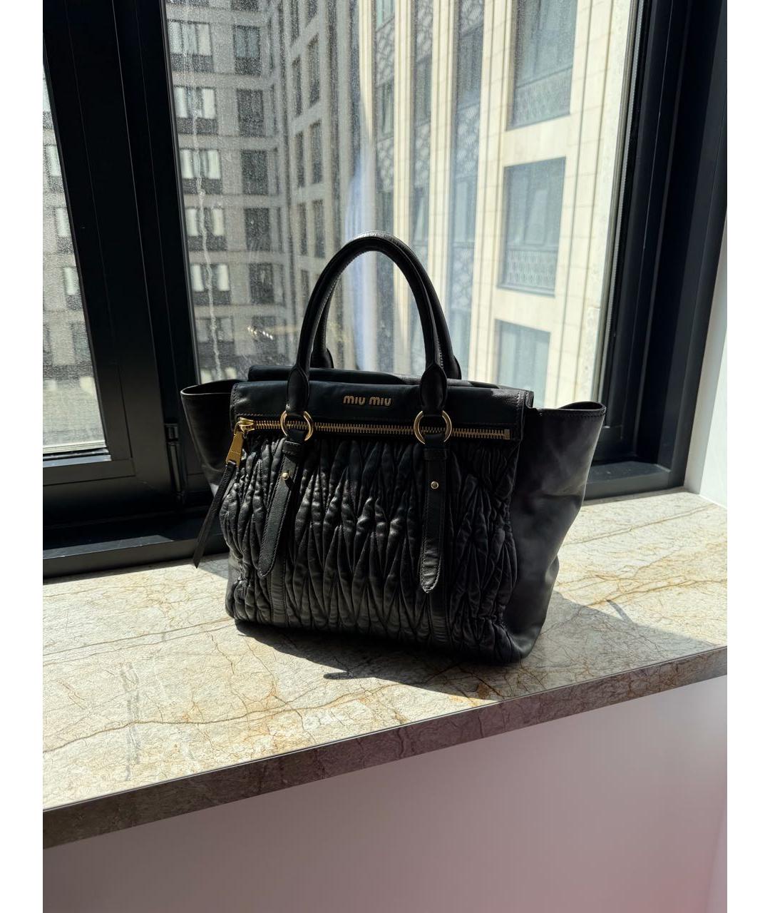 MIU MIU Черная кожаная сумка тоут, фото 2