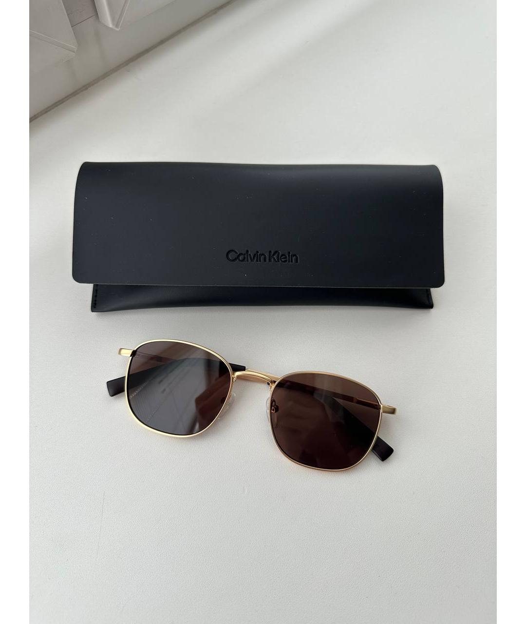 CALVIN KLEIN Золотые пластиковые солнцезащитные очки, фото 4