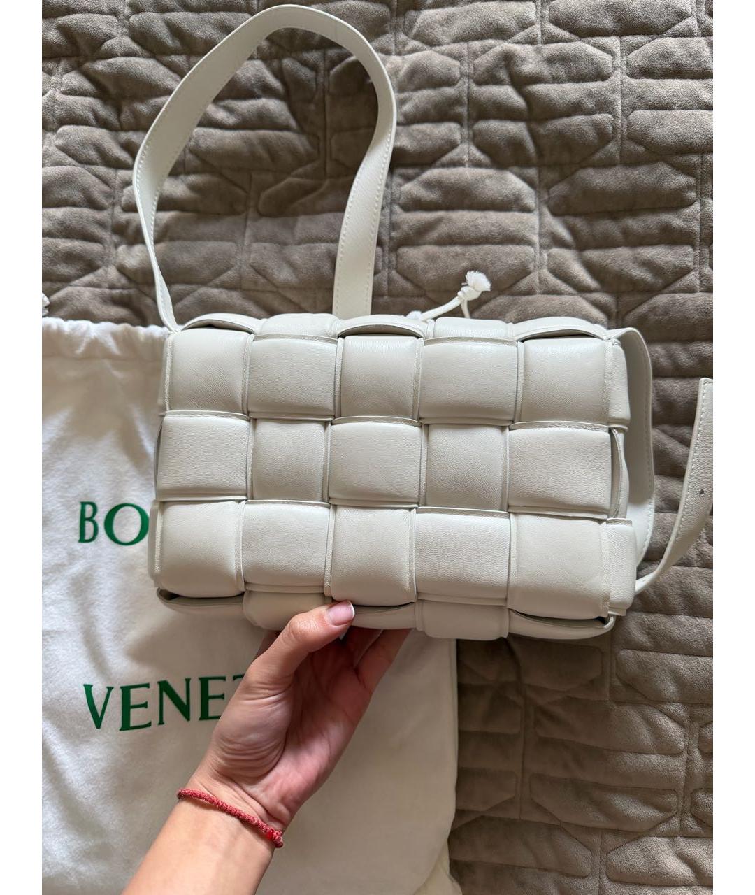 BOTTEGA VENETA Белая кожаная сумка через плечо, фото 2