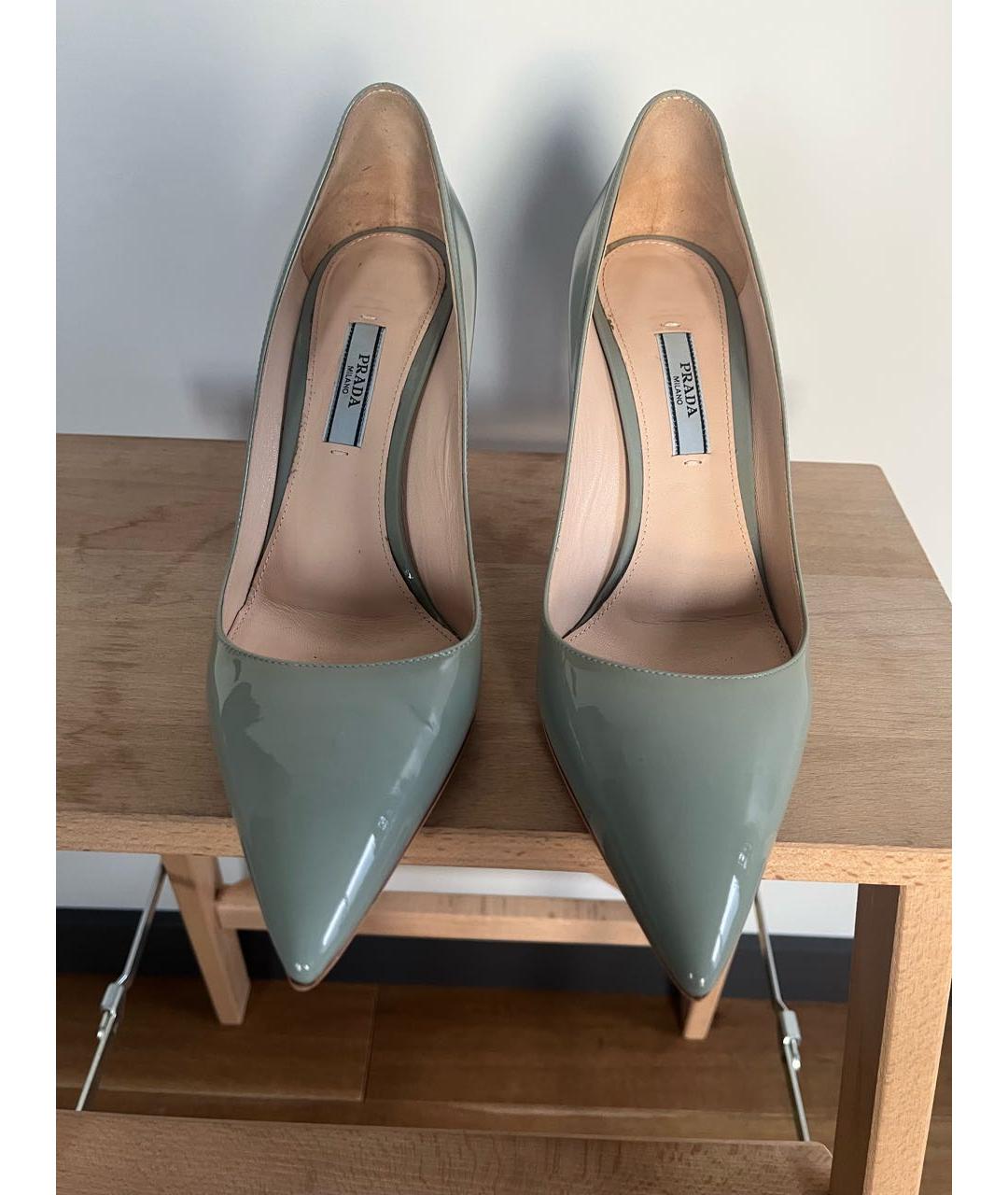 PRADA Голубые туфли из лакированной кожи, фото 2