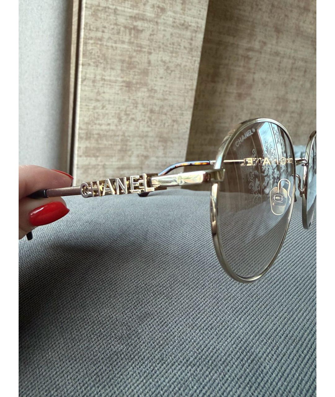 CHANEL Золотые металлические солнцезащитные очки, фото 3