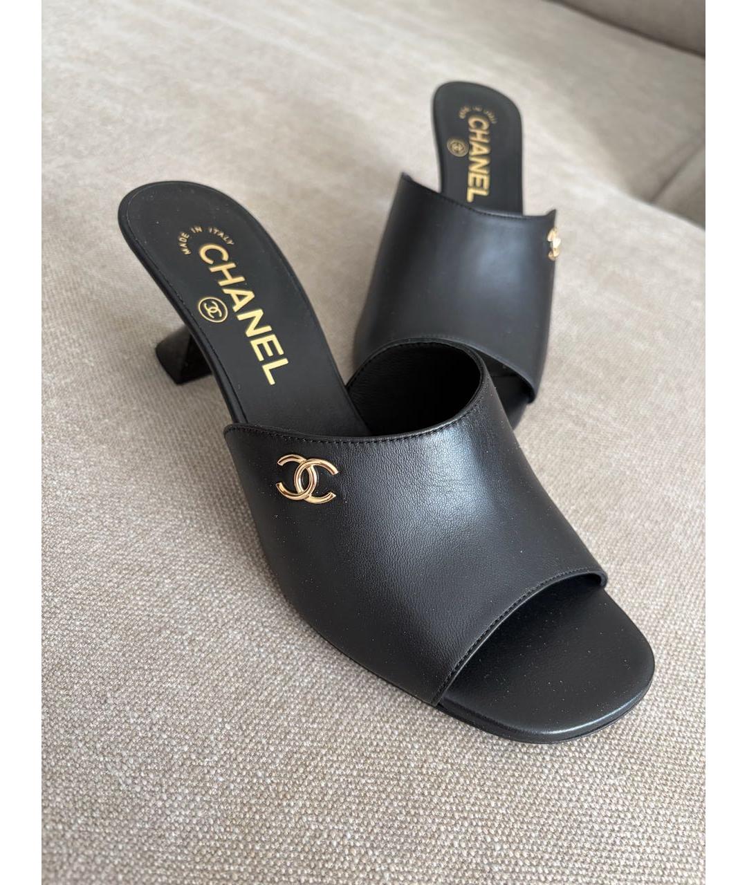CHANEL Черные кожаные мюли, фото 3