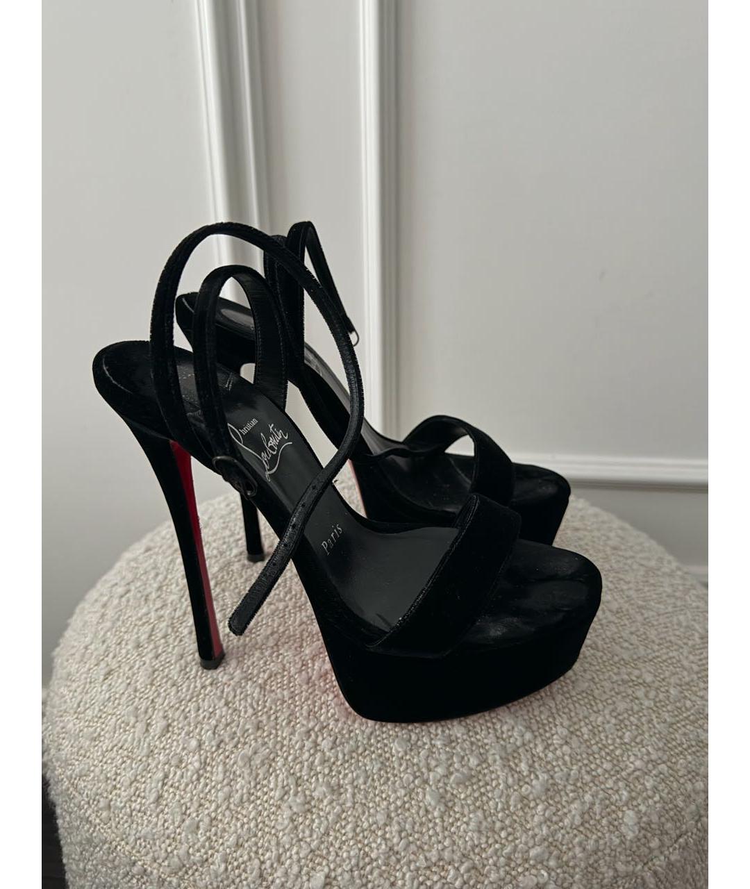 CHRISTIAN LOUBOUTIN Черные бархатные босоножки, фото 5