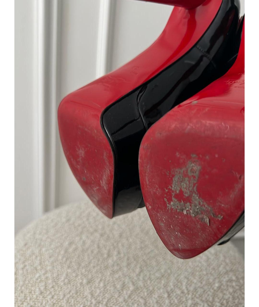 CHRISTIAN LOUBOUTIN Черные туфли из лакированной кожи, фото 4