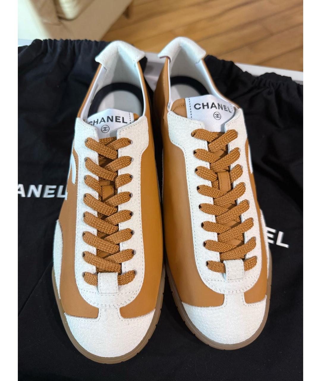 CHANEL Горчичные кожаные кеды, фото 4