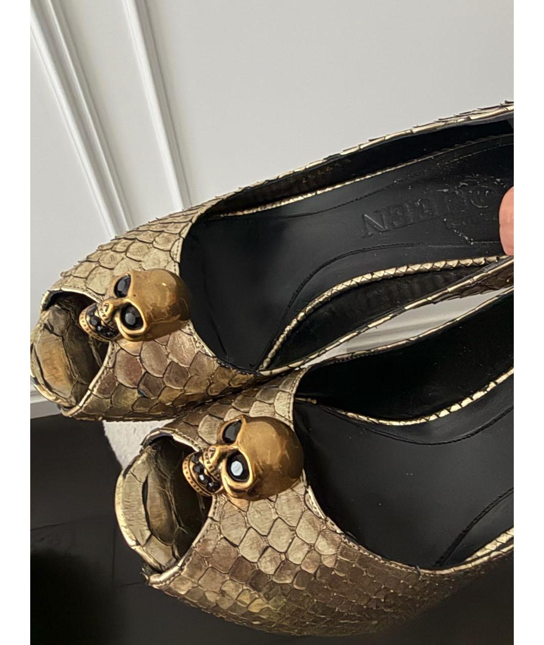 ALEXANDER MCQUEEN Золотые кожаные туфли, фото 4