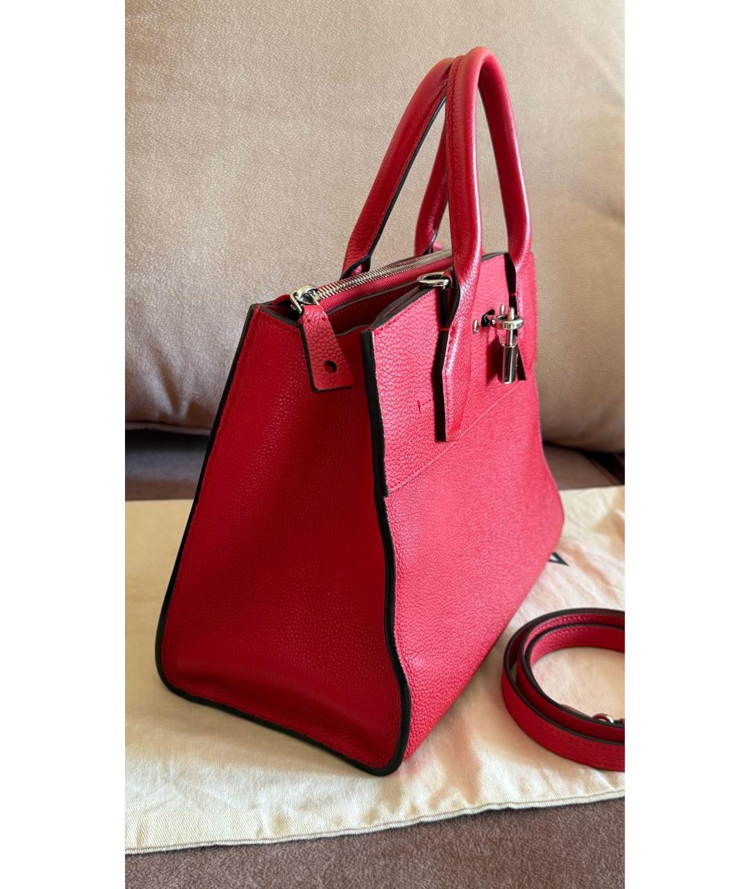 LOUIS VUITTON Красная кожаная сумка с короткими ручками, фото 3