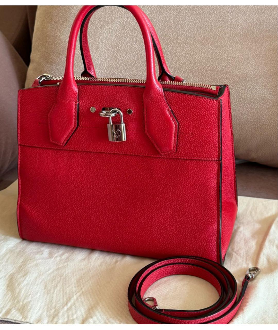LOUIS VUITTON Красная кожаная сумка с короткими ручками, фото 8