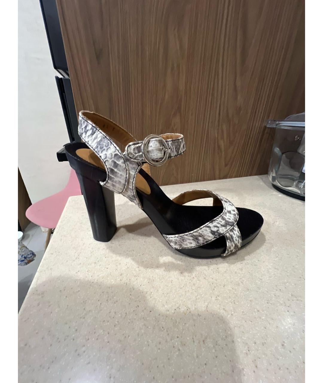 FERRAGAMO Серые кожаные босоножки, фото 8