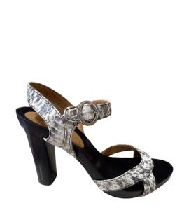 FERRAGAMO Босоножки