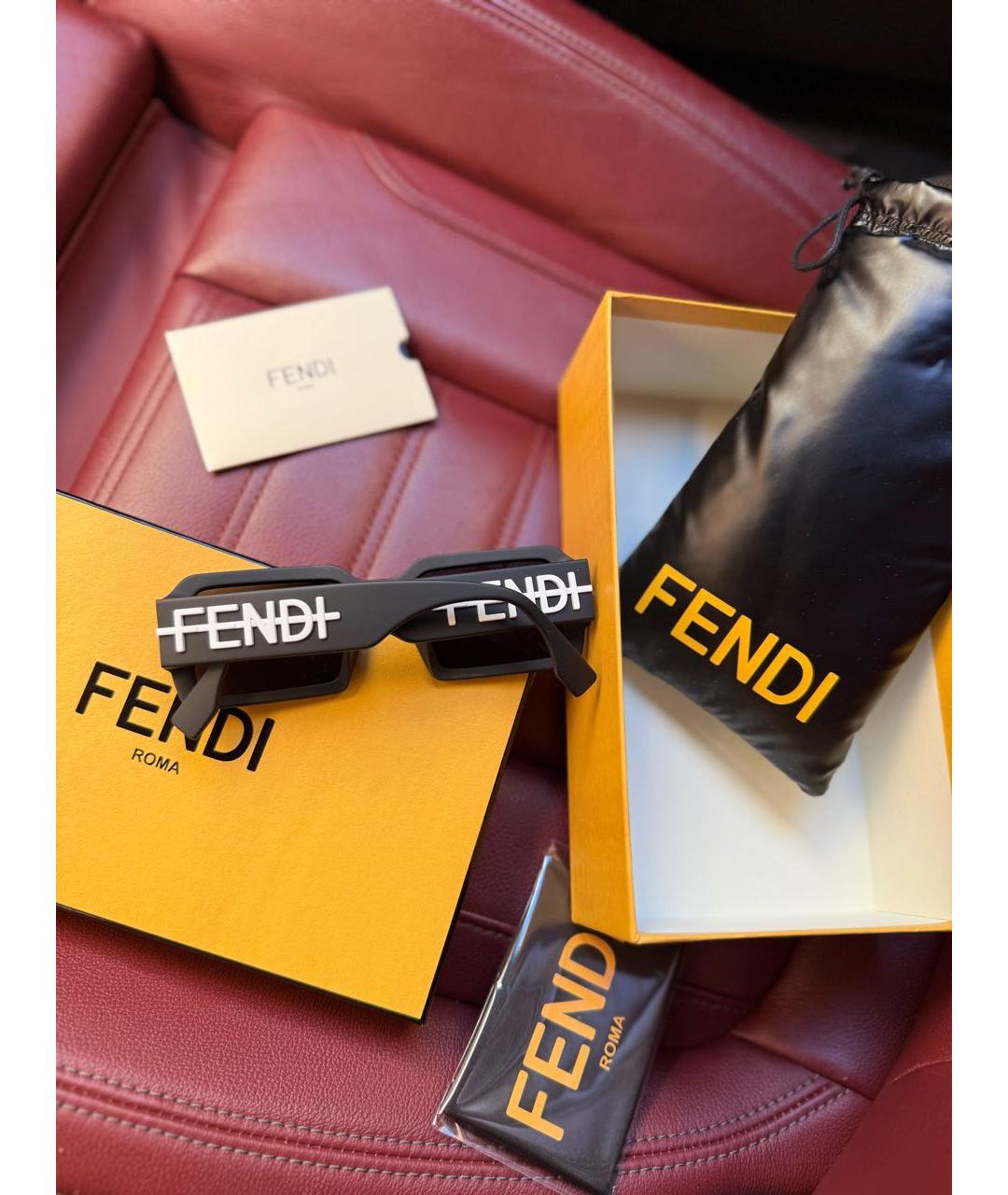 FENDI Черные пластиковые солнцезащитные очки, фото 4