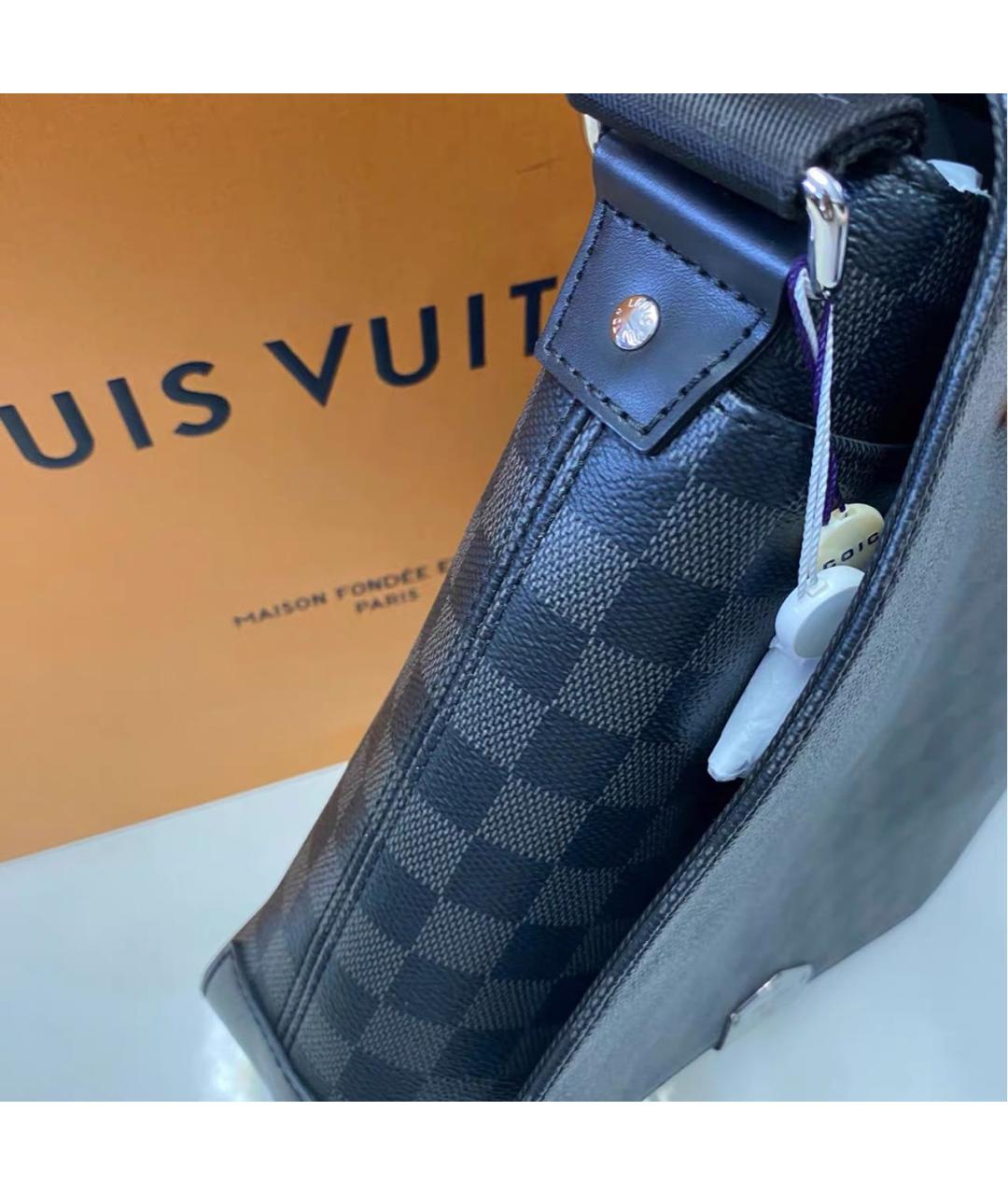 LOUIS VUITTON Антрацитовая кожаная сумка на плечо, фото 6