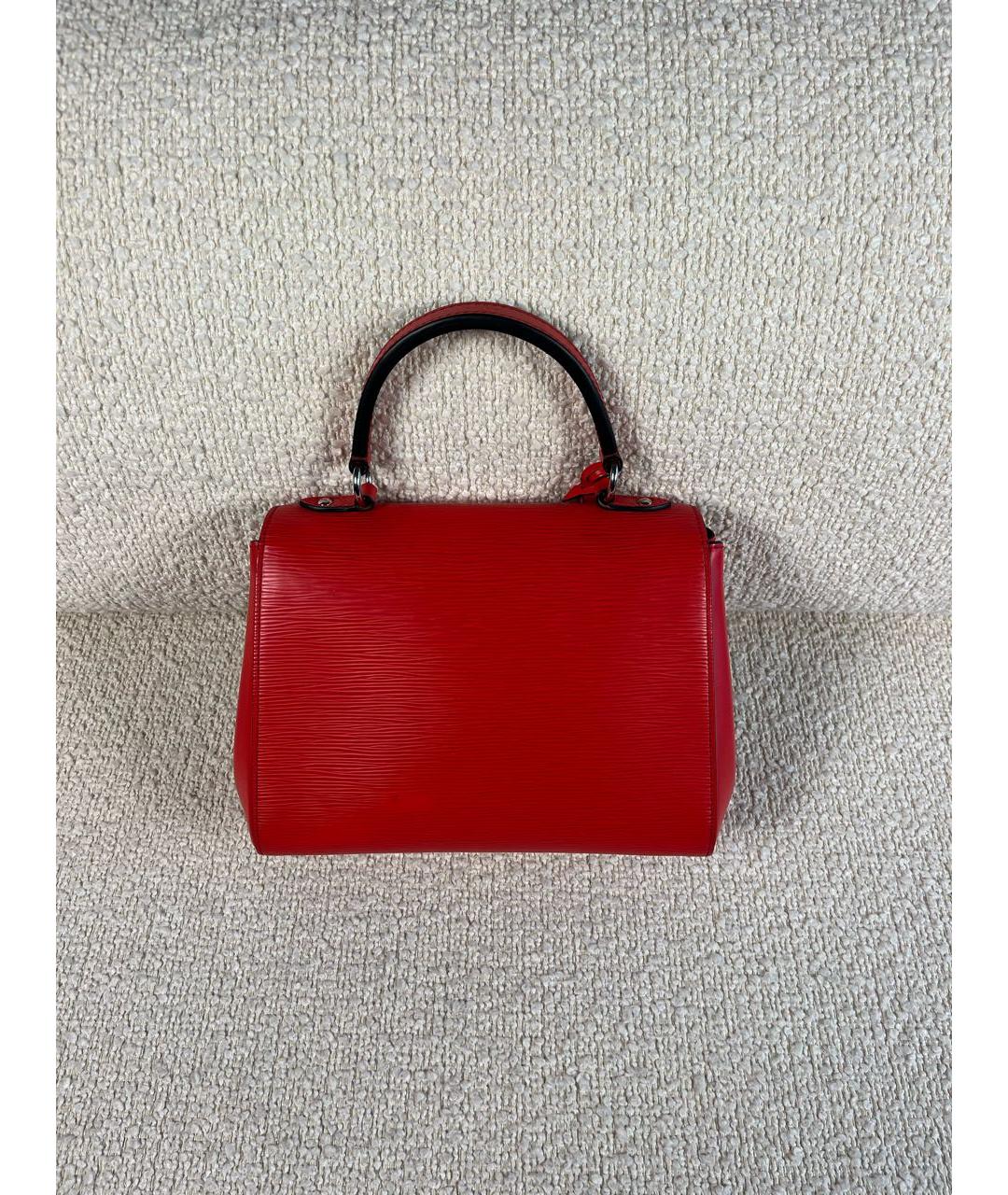 LOUIS VUITTON Красная кожаная сумка с короткими ручками, фото 3