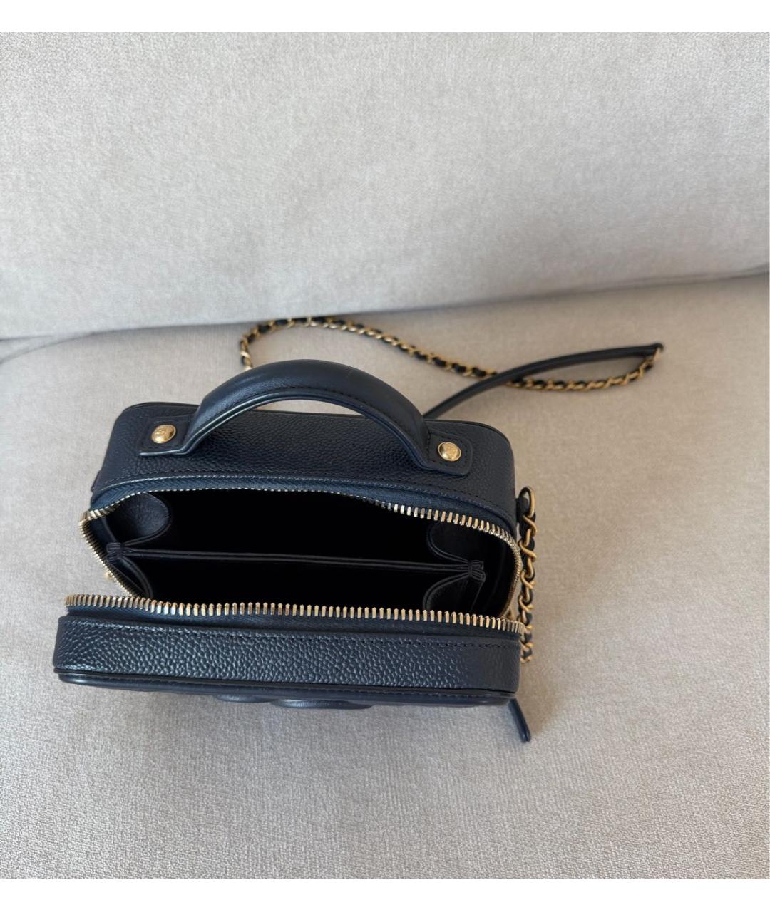 CHANEL Темно-синяя кожаная сумка через плечо, фото 4