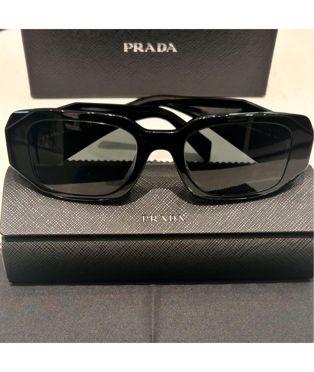 PRADA Черные пластиковые солнцезащитные очки, фото 4