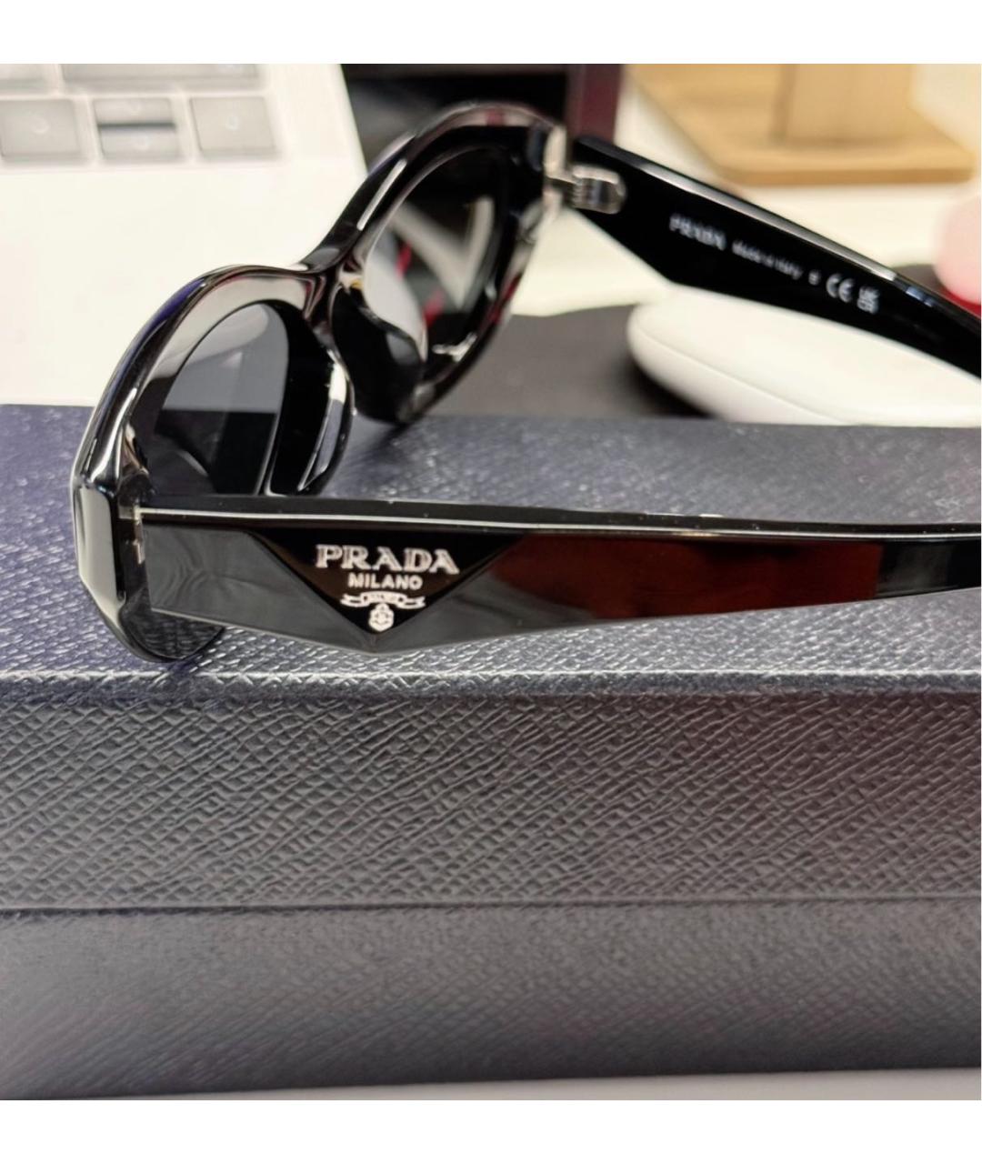 PRADA Черные пластиковые солнцезащитные очки, фото 5