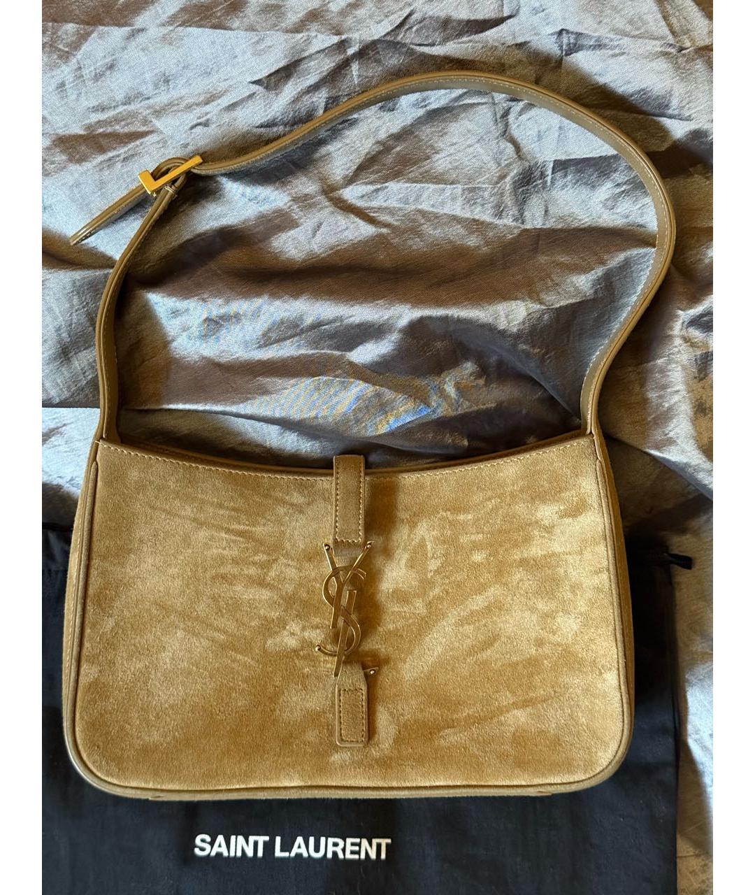 SAINT LAURENT Горчичная замшевая сумка с короткими ручками, фото 2
