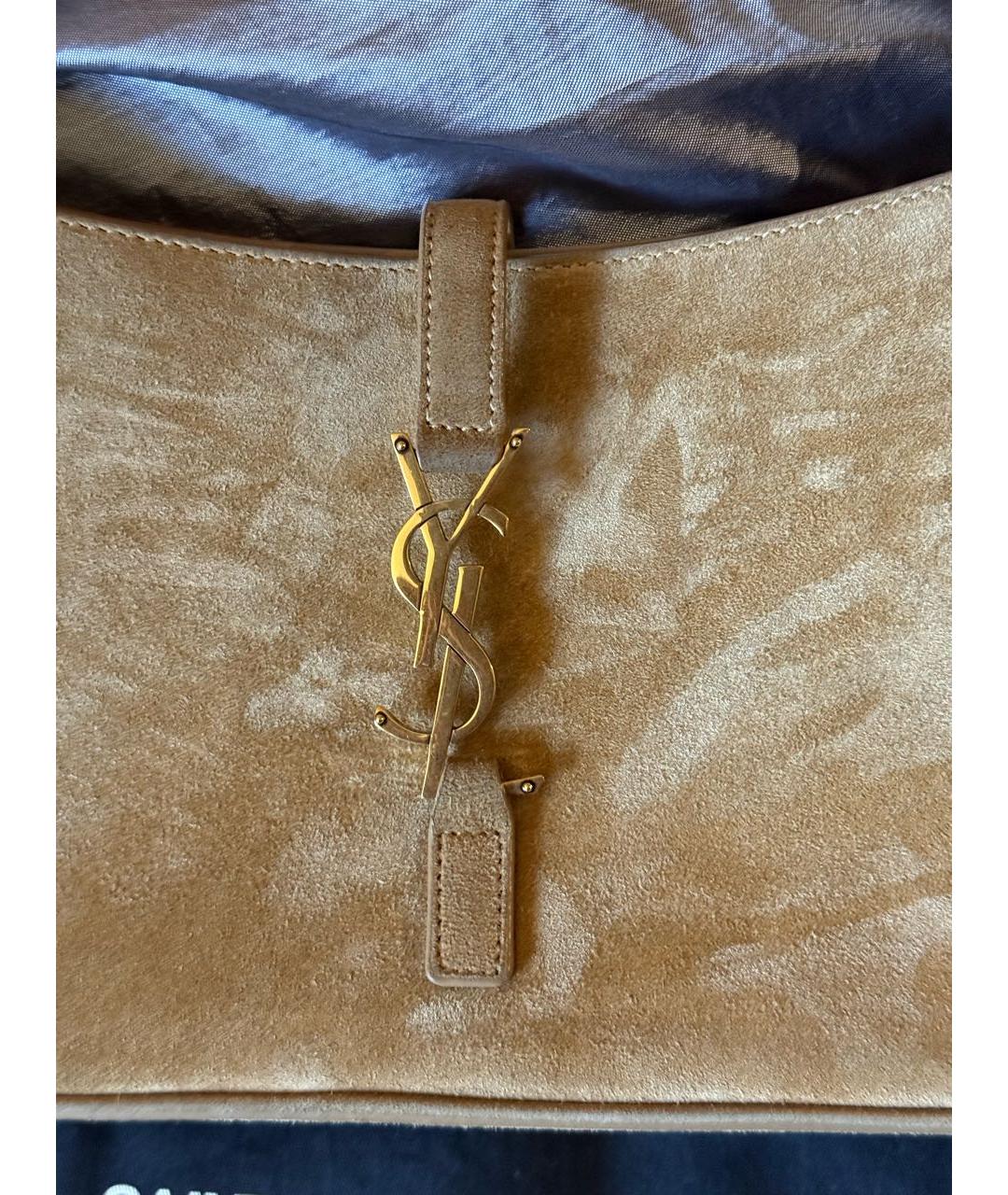SAINT LAURENT Горчичная замшевая сумка с короткими ручками, фото 5