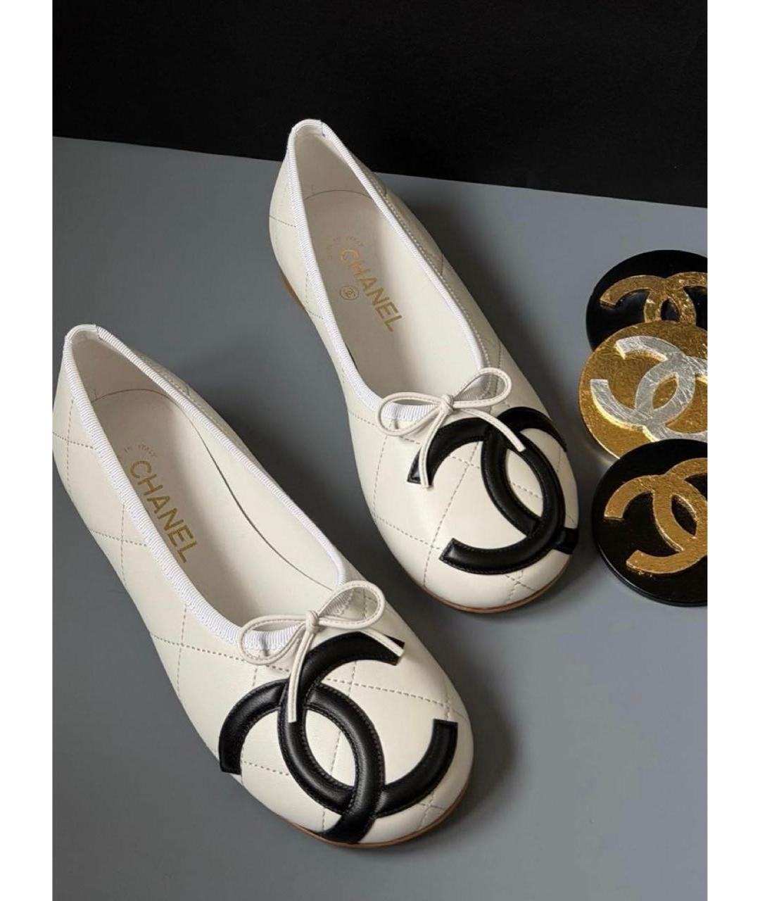 CHANEL Белые кожаные балетки, фото 5