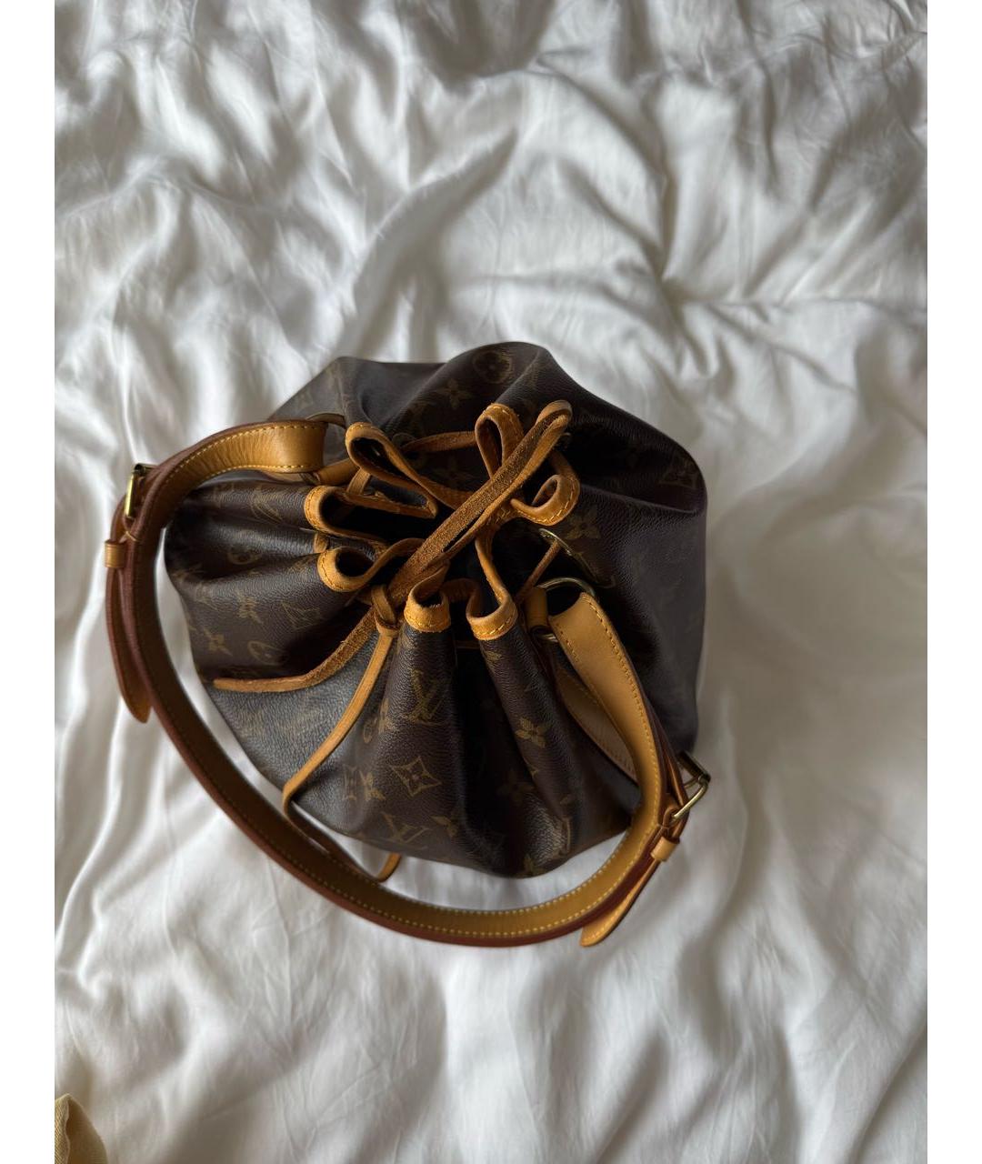 LOUIS VUITTON Коричневая кожаная сумка через плечо, фото 3